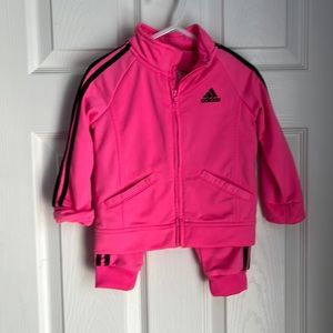 Infant Addidas classic joggers set size 18M